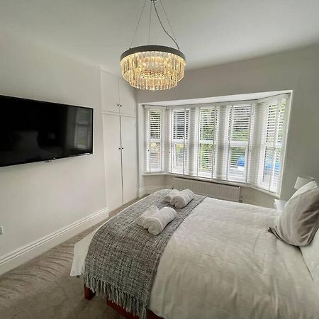 Modern 2 Bed Flat W Parking, Dog Friendly, Central Bournemouth Kültér fotó