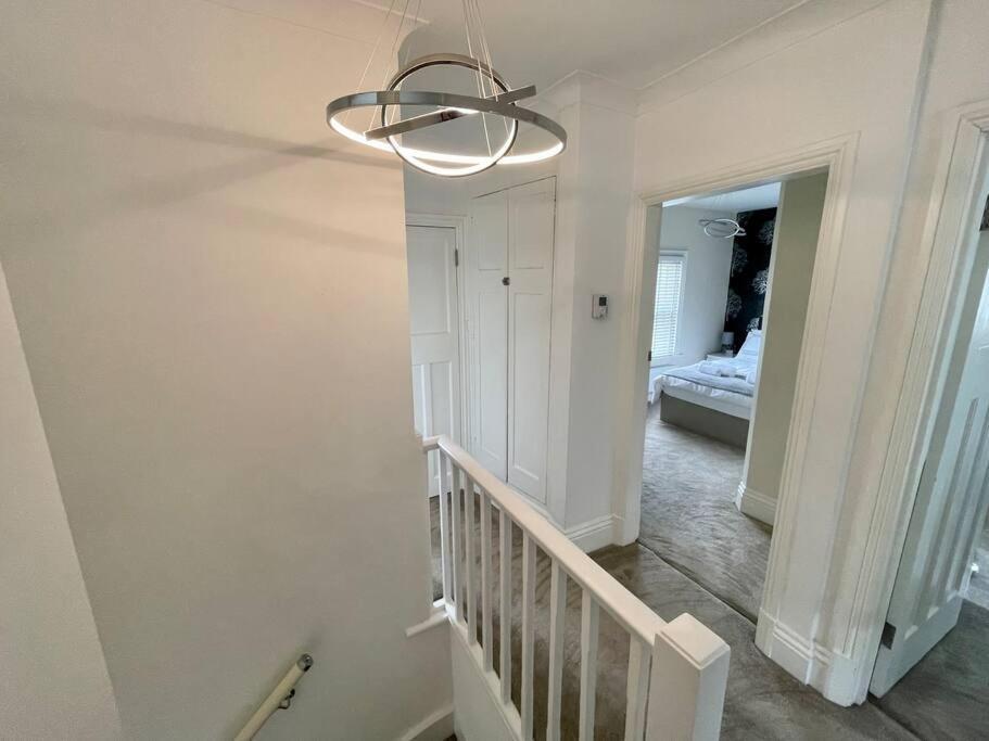 Modern 2 Bed Flat W Parking, Dog Friendly, Central Bournemouth Kültér fotó